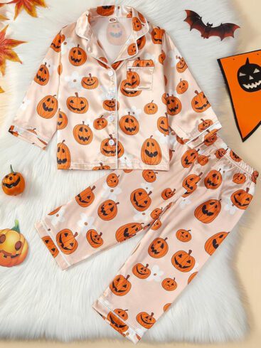 pijamale de Halloween pentru copii