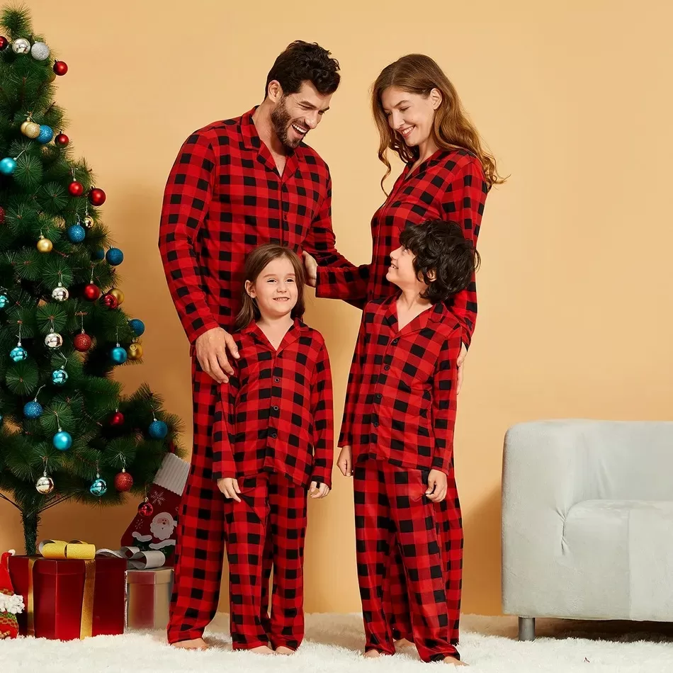 plus size family carter's christmas red and black checkered pyžamo set