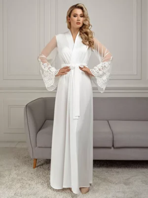 rochie de mireasă din dantelă albă