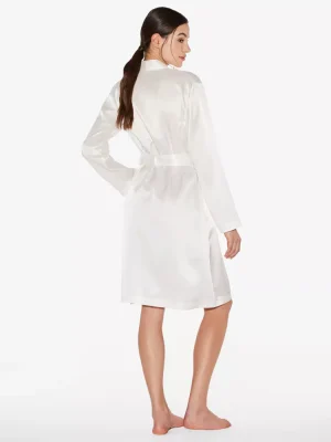 robe de chambre en soie blanche