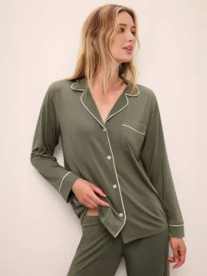 conjunto de pijama verde