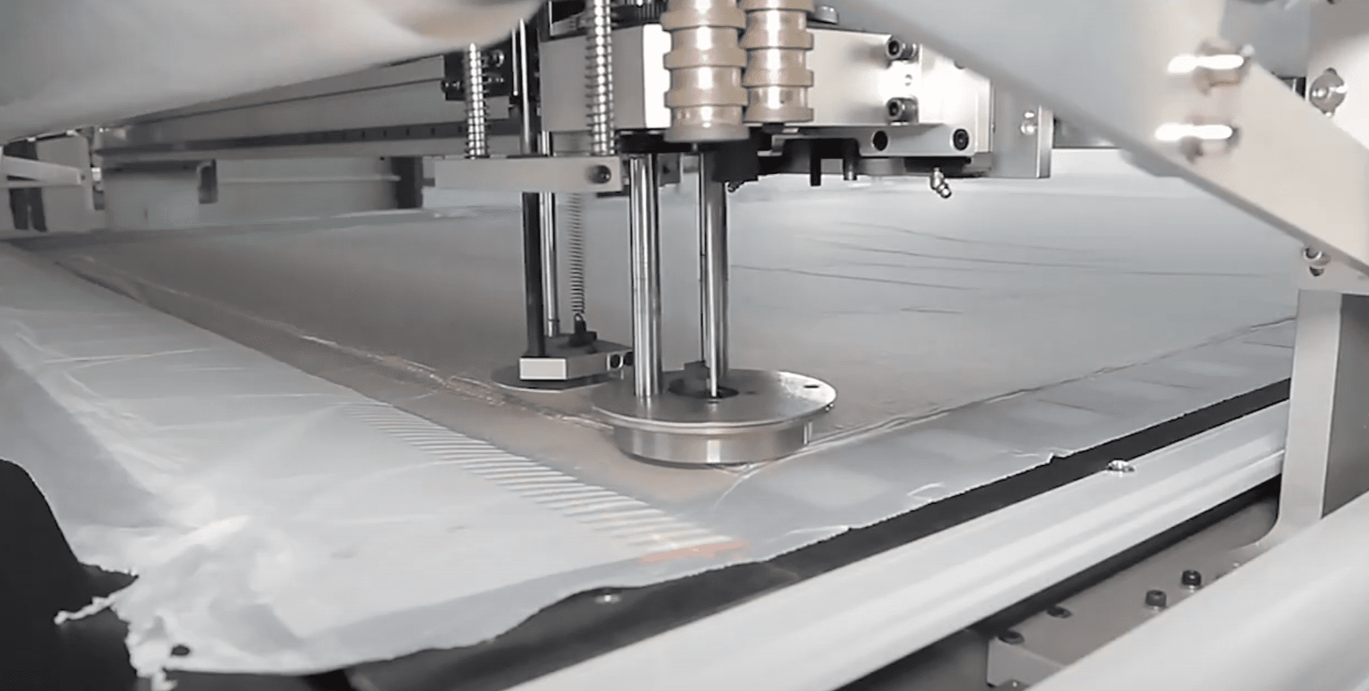 Fabricant de vêtements tissés