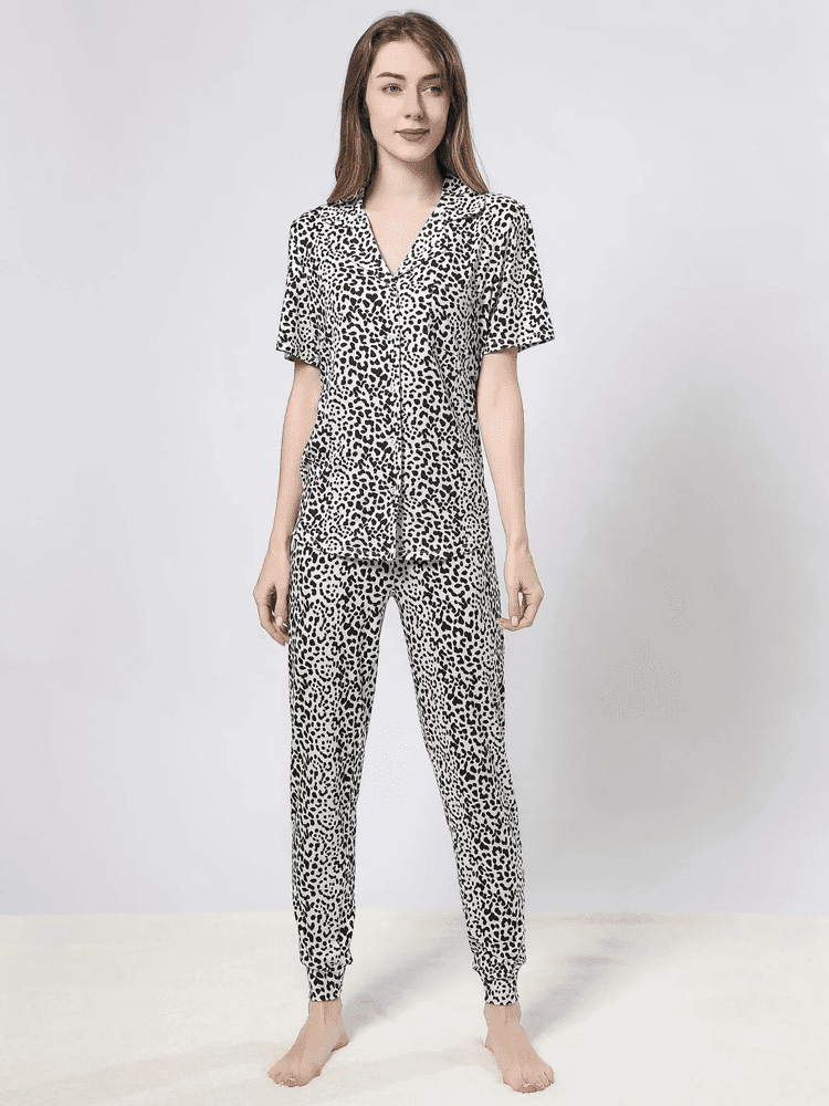Eleve a sua marca: Estabelecer parcerias com fornecedores para o sucesso da sua linha de vestuário 6 pijamas com estampado de leopardo para mulher