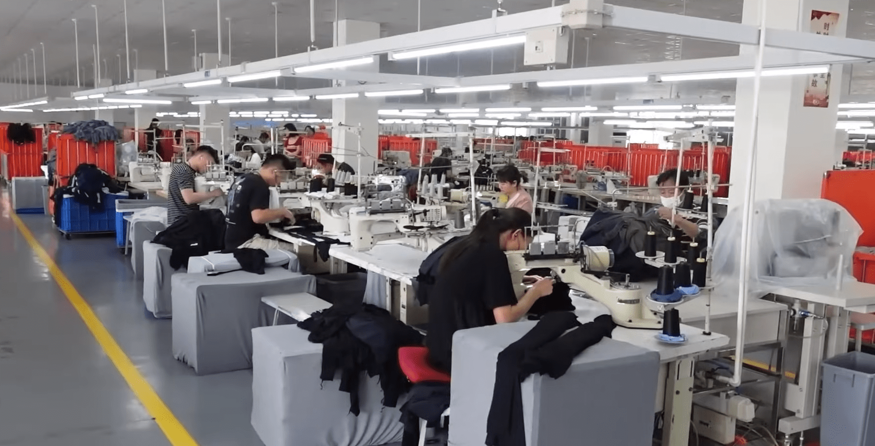 Fashion Flexibility: Clothing Manufacturers for Small Orders