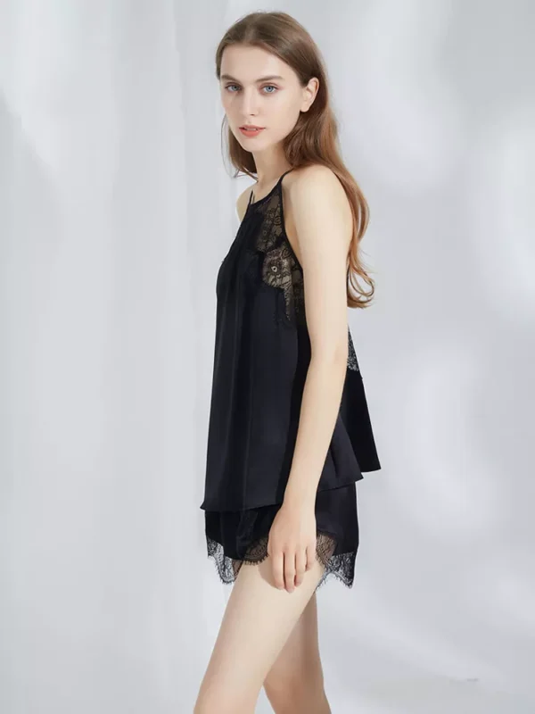 set de pijama din mătase cu cami și pantaloni scurți
