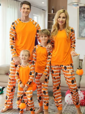 pijamas de Halloween para a família