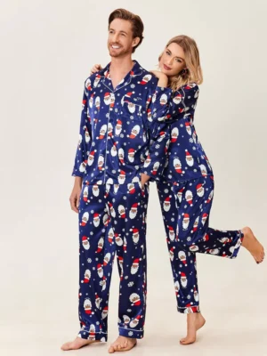 pärchen weihnachts-pyjamas