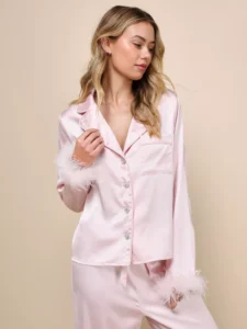 フェザーパジャマ