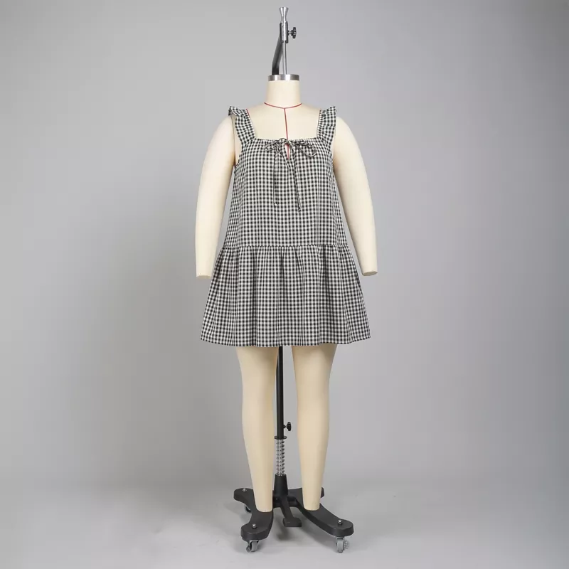 Wholesale plus size black and white plaid nightgown dress for OEM sleepwear buyers.